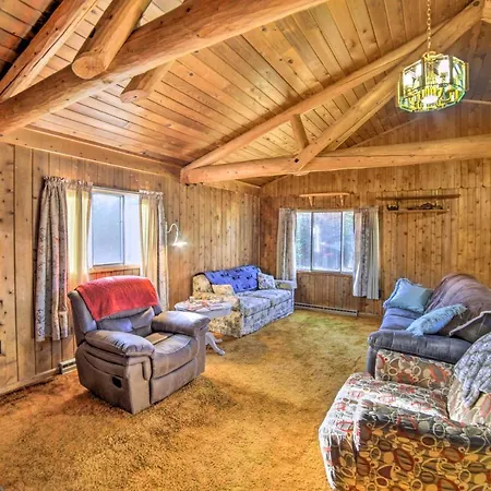 Cornell Home With Fire Pit And Hunting Access!